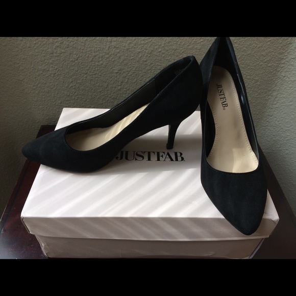 JustFab Black Pointed-Toe Heels - Picture 2 of 3